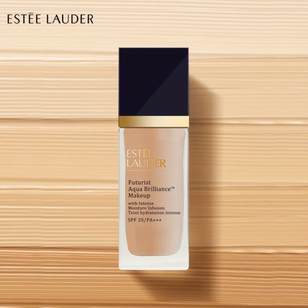 Estée Lauder Futurist Aqua Brilliance Makeup Foundation - 2C0 Cool Vanilla, 1fl.oz./30ml, Lightweight Matte Finish, Long-Lasting Hydration & Oil Control for Dry Skin, Natural Look Liquid Foundation